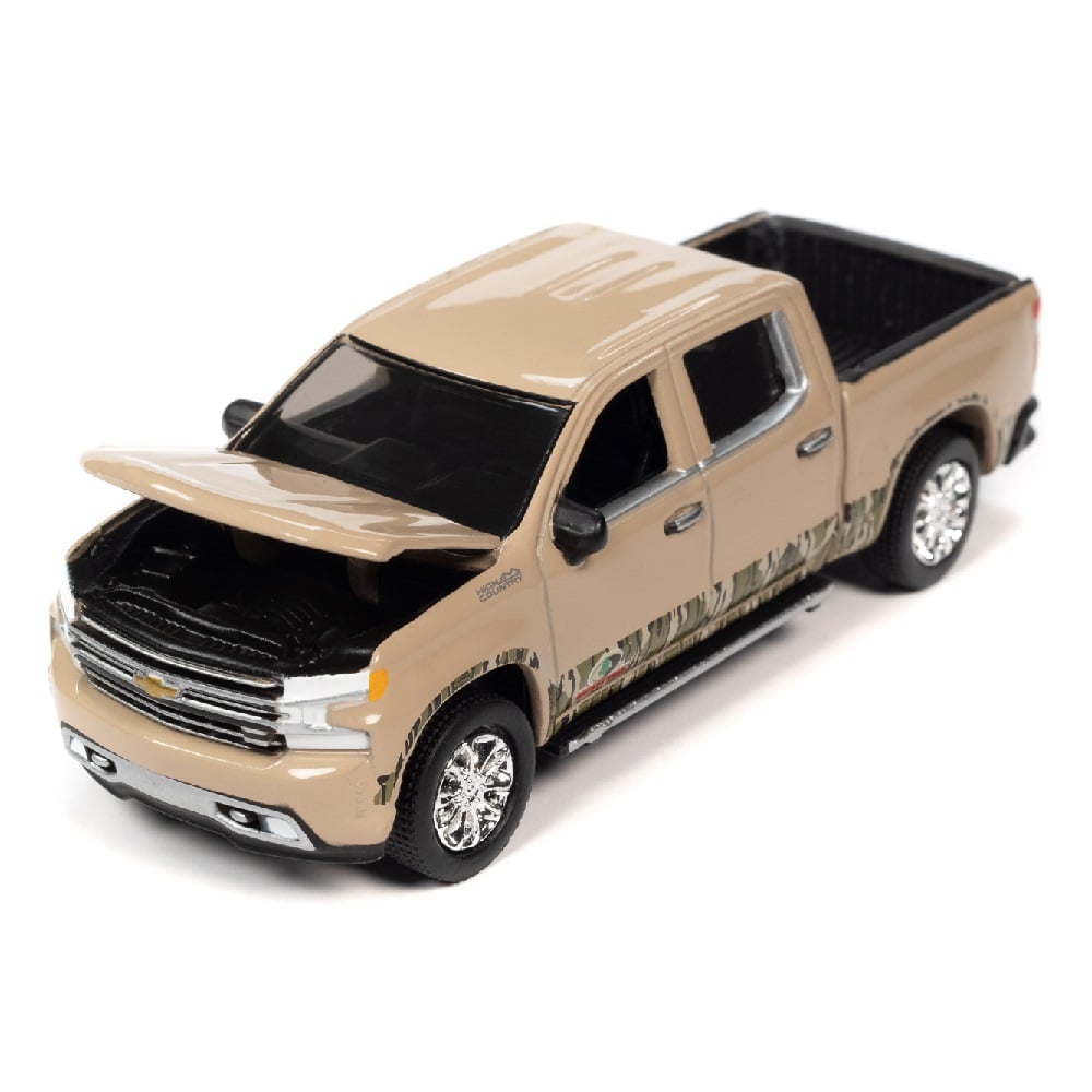Big Country Toys' 1:64 Scale Mossy Oak 2019 Chevy Silverado High Country  - 705